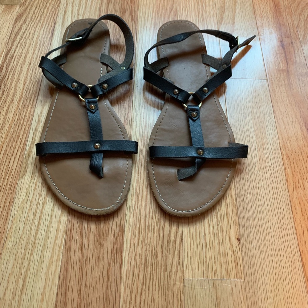 Black sandals